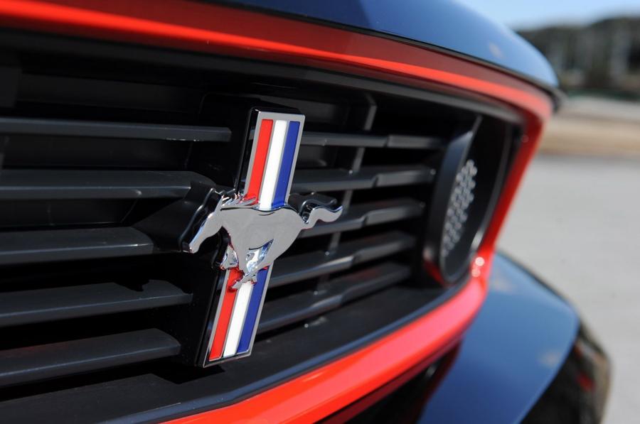  Ford Mustang Boss 302 Laguna Seca 2010 года  (фото 43 из 132)
